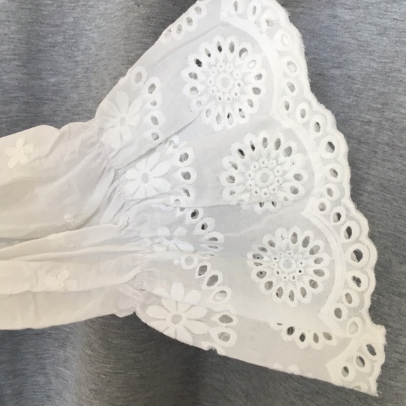 5 for $25 * 🛍 Lace Long Sleeve Top - Picture 5 of 7